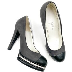 Chanel CC Cap Toe Pumps Chain Trim‎ Platform Heels Gray Suede Sz 38.5 / 8.5